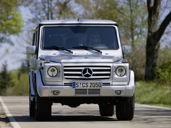 Mercedes обновит G-класс